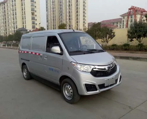 纯电动微型面包车  