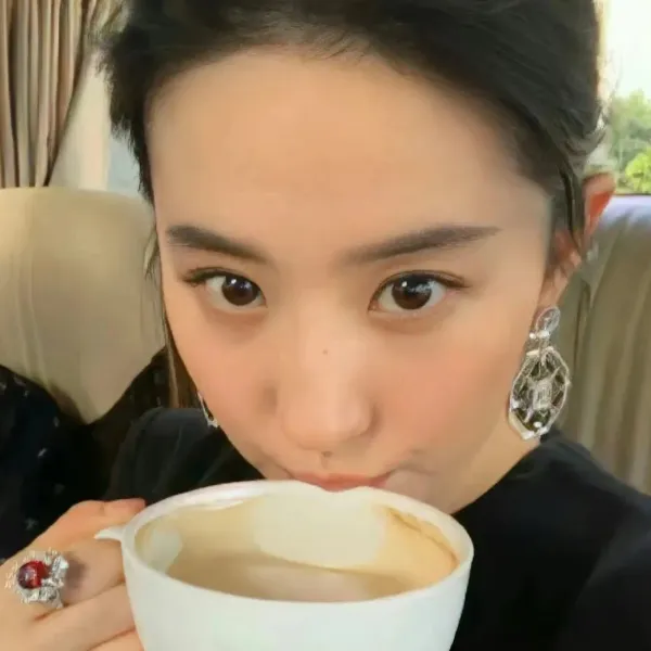 深圳市荣毅文化有限公司